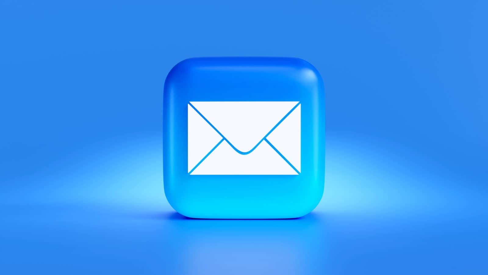 Blue 3D mail icon representing secure email communication