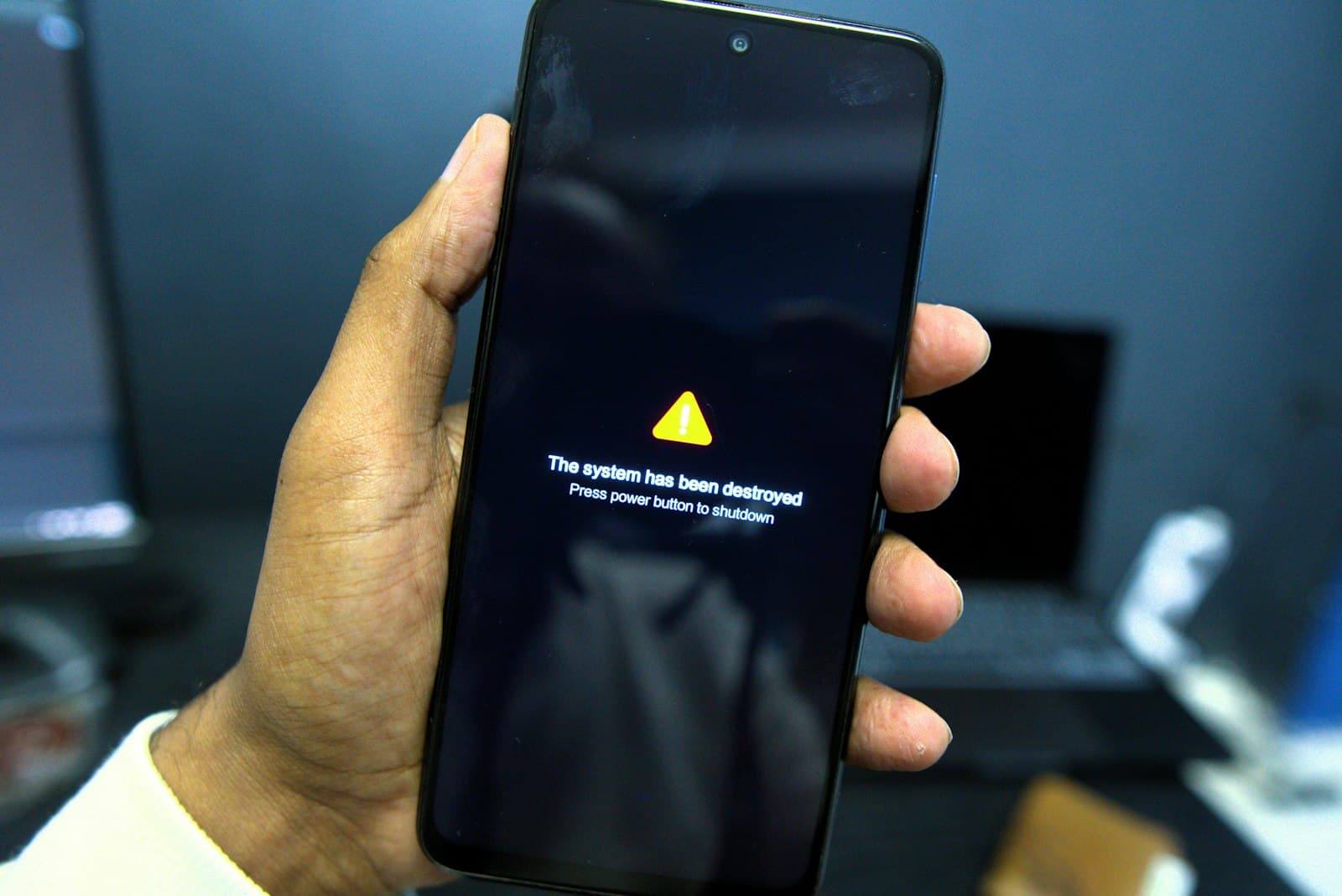 Smartphone displaying a system alert notification